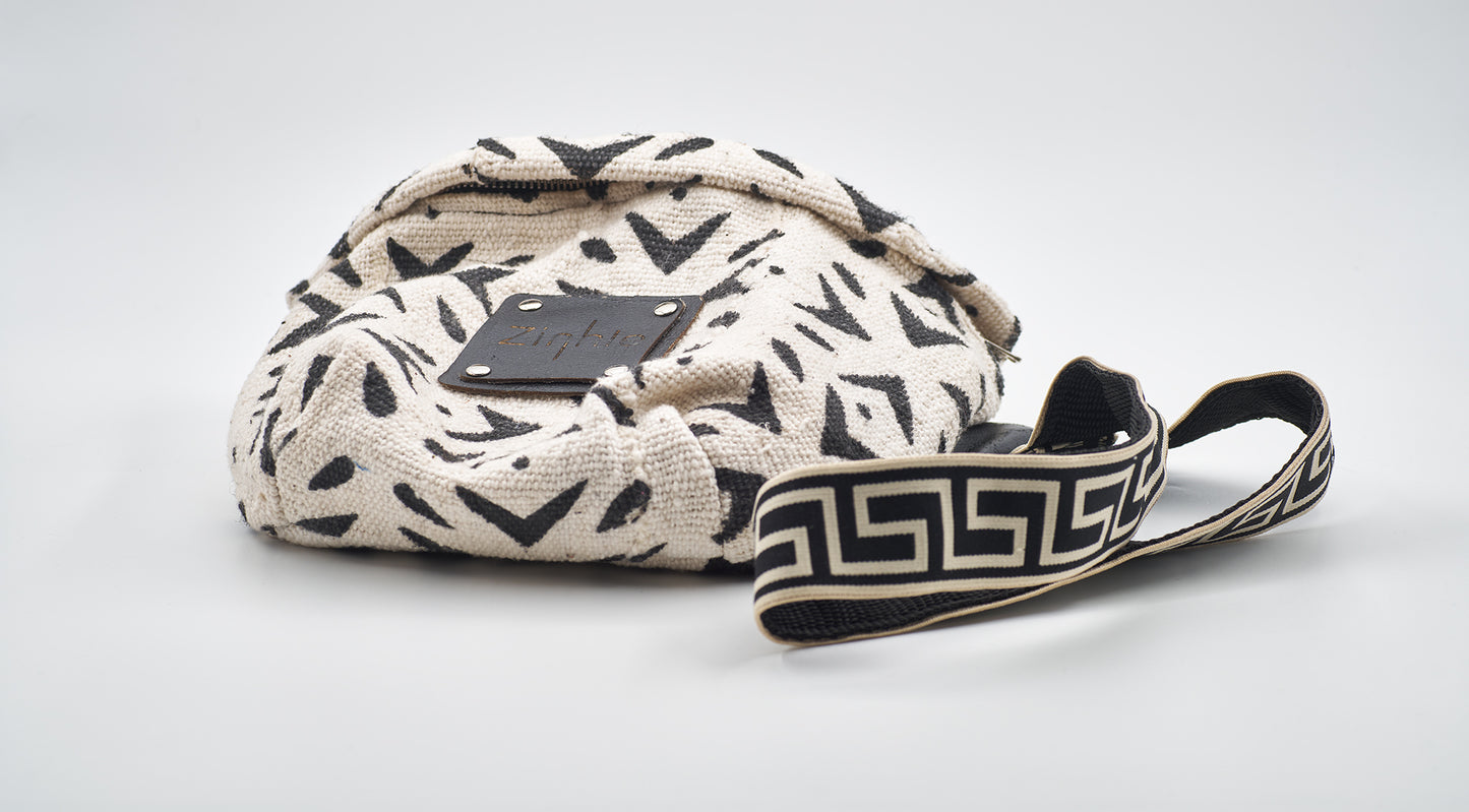 Fini Crossbody
