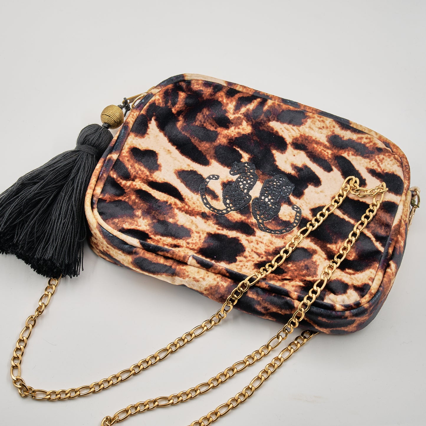 Leopard Busi